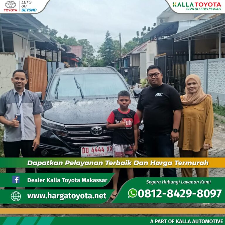 Penyerahan mobil Toyota kepada Pak Saiful